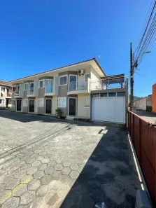 Sobrado com 2 Quartos à venda, 66m² no Ingleses do Rio Vermelho, Florianópolis