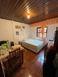 Casa com 3 Quartos à venda, 80m² no Medianeira, Porto Alegre