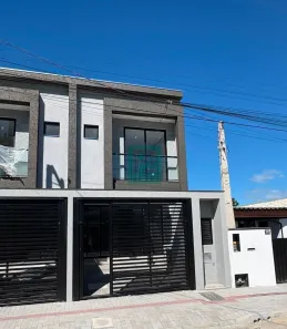 Sobrado com 2 Quartos à venda, 91m² no Bombas, Bombinhas
