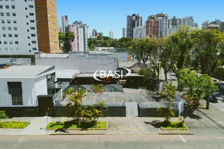 Lote/Terreno à venda, 402m² no Água Verde, Curitiba