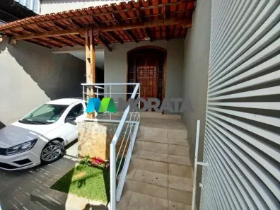 Casa com 3 Quartos à venda, 300m² no Nova Cintra, Belo Horizonte