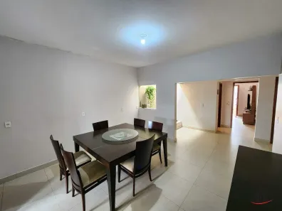 Casa com 3 Quartos à venda, 160m² no Cidade Jardim, Uberaba