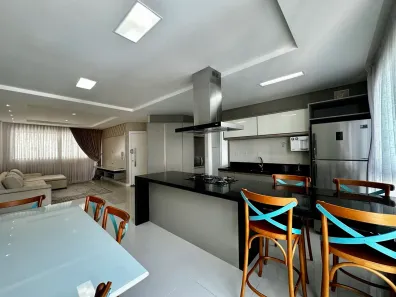 Apartamento com 4 Quartos para alugar, 140m² no Centro, Balneário Camboriú