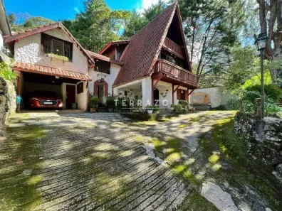 Casa com 3 Quartos à venda, 910m² no Cascata dos Amores, Teresópolis