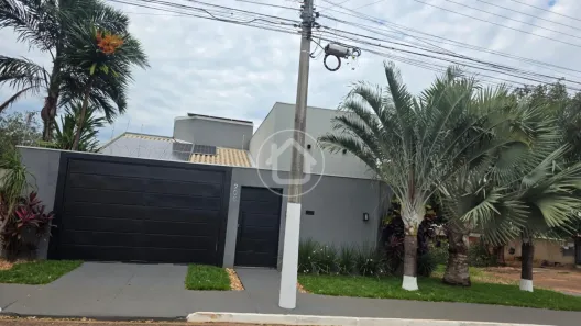 Casa com 3 Quartos à venda, 220m² no Vila Carlota, Campo Grande
