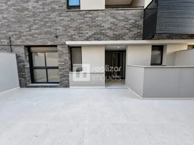 Apartamento com 2 Quartos para alugar, 70m² no Saco Grande, Florianópolis