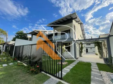 Casa com 7 Quartos para alugar, 395m² no Camboinhas, Niterói
