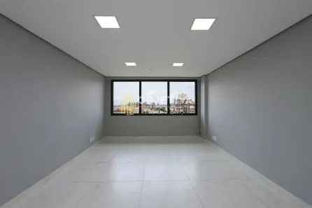 Sala Comercial para alugar, 42m² no Cristo Redentor, Porto Alegre