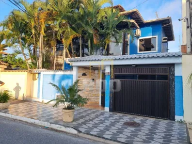 Casa com 4 Quartos à venda, 120m² no Jardim Mariléa, Rio das Ostras