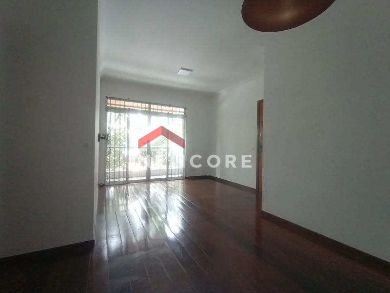 Apartamento com 3 quartos — Ipiranga, Belo Horizonte