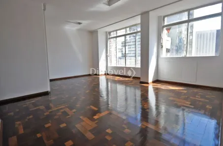 Apartamento com 2 Quartos à venda, 70m² no Centro Histórico, Porto Alegre