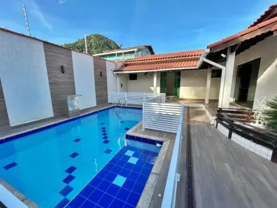 Casa com 3 Quartos à venda, 180m² no Canto do Forte, Praia Grande