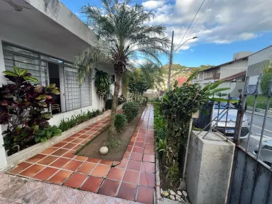 Casa com 4 Quartos à venda, 289m² no Agronômica, Florianópolis
