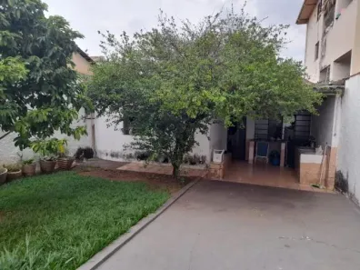 Casa com 4 Quartos à venda, 180m² no Centro, Uberlândia