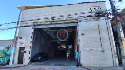 Galpão/Depósito/Armazém para alugar, 517m² no Parque Araxá, Fortaleza