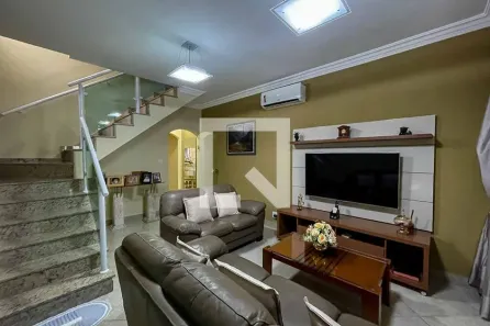 Casa com 3 Quartos à venda, 220m² no Vila Amália (Zona Norte), São Paulo