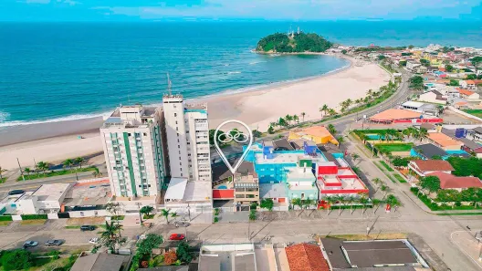 Casa com 7 Quartos à venda, 598m² no Centro, Guaratuba