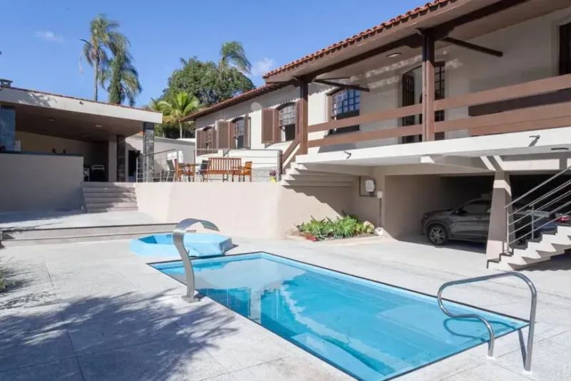 Casa com 6 quartos — Bandeirantes (Pampulha), Belo Horizonte