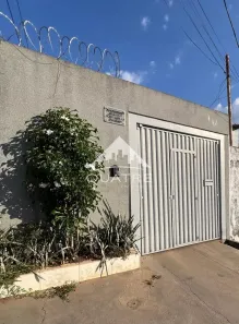 Casa com 2 Quartos para alugar, 110m² no Vila Jayara, Anápolis