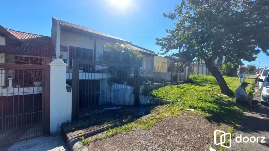 Casa com 4 Quartos à venda, 80m² no Vila Nova, Porto Alegre