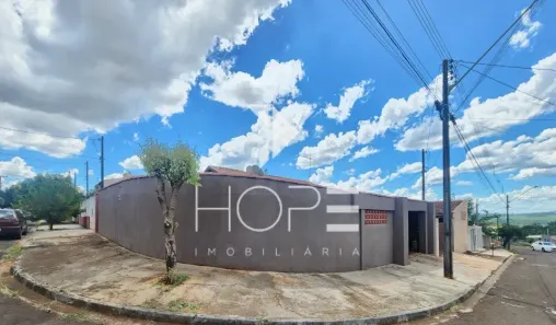 Casa com 2 Quartos à venda, 80m² no Parque Leblon, Londrina