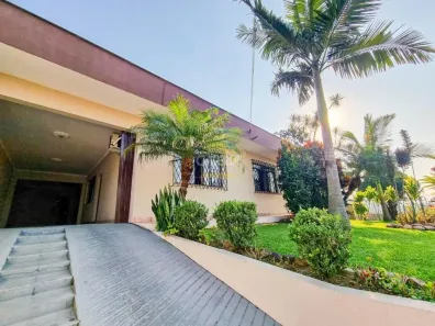 Casa com 4 Quartos à venda, 205m² no Itaum, Joinville