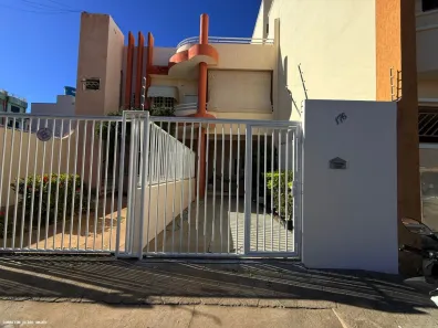 Casa com 3 Quartos para alugar, 130m² no Guanambi, Guanambi