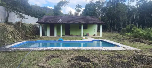 Fazenda/Sítio com 2 Quartos à venda, 4000m² no Centro, Juquitiba