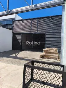 Ponto Comercial à venda, 300m² no Osvaldo Rezende, Uberlândia