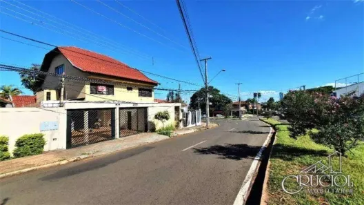 Imóvel Comercial com 4 Quartos para alugar, 337m² no Iguaçu, Londrina