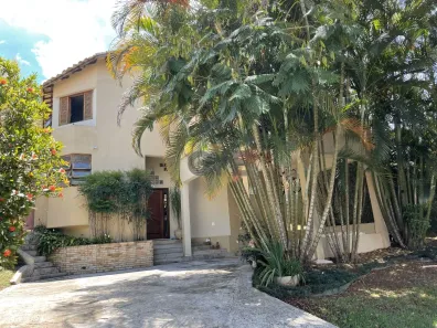 Casa de Condomínio com 3 Quartos à venda, 350m² no Parque Dom Henrique, Cotia