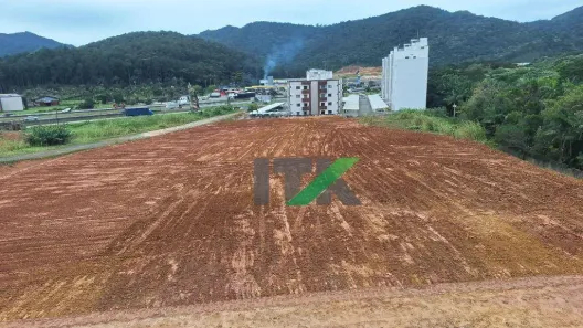Lote/Terreno à venda, 12857m² no Várzea do Ranchinho, Camboriú
