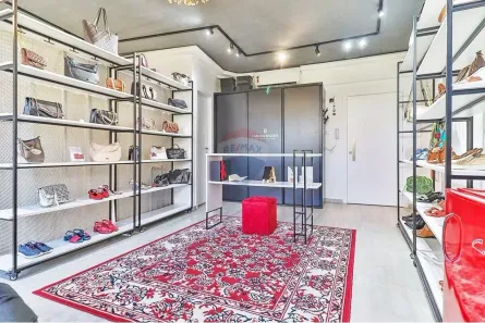 Sala Comercial à venda, 33m² no Tristeza, Porto Alegre