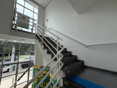 Prédio Comercial para alugar, 600m² no Parque Residencial Aquarius, São José dos Campos