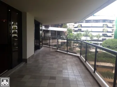Apartamento com 4 Quartos à venda, 251m² no Lagoa, Rio de Janeiro