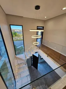 Casa de Condomínio com 3 Quartos para alugar, 250m² no Jardim Jacinto, Jacareí
