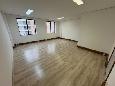 Sala Comercial com 1 Quarto para alugar, 31m² no Centro, Bauru