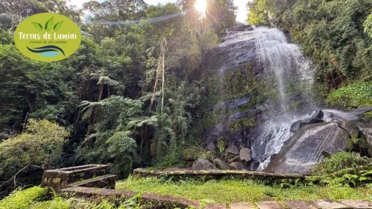 Fazenda/Sítio com 7 Quartos à venda, 1000m² no , Nova Friburgo