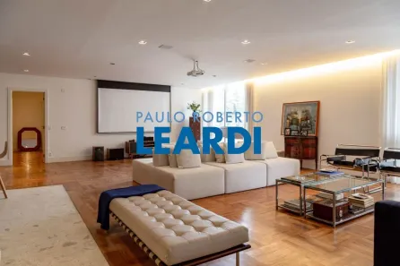 Apartamento com 3 Quartos à venda, 250m² no Santa Cecília, São Paulo