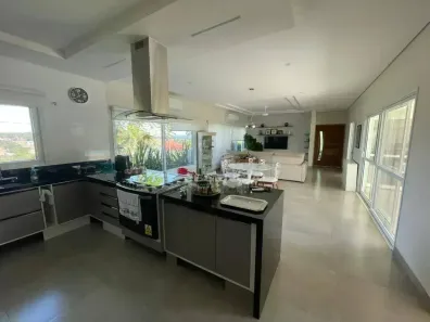 Casa de Condomínio com 3 Quartos à venda, 236m² no Ninho Verde 2, Pardinho