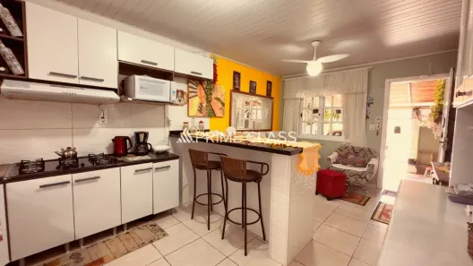 Casa com 2 Quartos à venda, 55m² no Olaria, Canoas