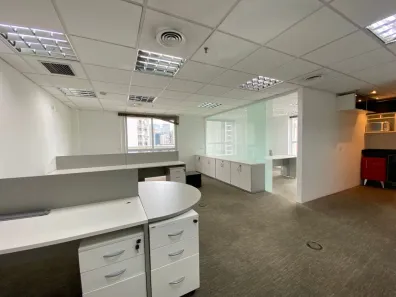 Sala Comercial para alugar, 100m² no Vila Olímpia, São Paulo