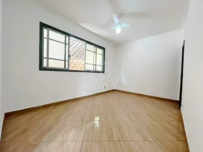 Sobrado com 3 Quartos para alugar, 150m² no Aparecida, Santos