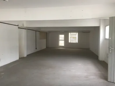 Galpão/Depósito/Armazém para alugar, 300m² no Gardênia Azul, Rio de Janeiro