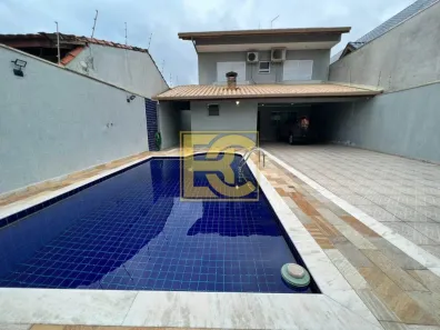 Sobrado com 3 Quartos à venda, 110m² no Bal Tres Marias, Peruíbe
