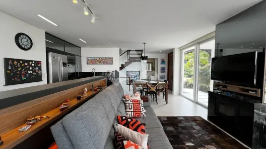 Casa com 3 Quartos à venda, 300m² no Morrinhos, Garopaba