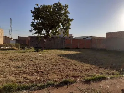 Lote/Terreno à venda, 262m² no Parque das Laranjeiras, Uberaba