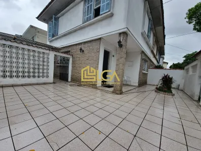 Sobrado com 3 Quartos à venda, 104m² no Marapé, Santos
