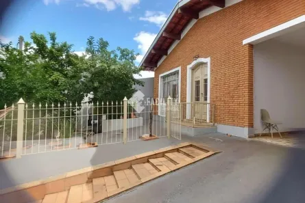 Casa com 3 Quartos à venda, 162m² no Vila Nogueira, Campinas