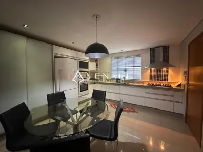 Sobrado com 3 Quartos à venda, 195m² no Jardim Alvorada, Maringá